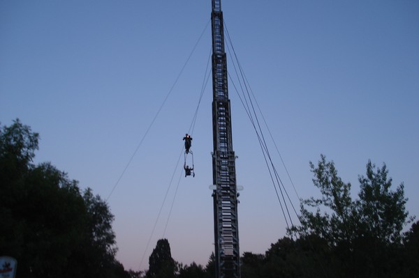 Hochseilartisten beim Lanternenfest Halle 30.8.08