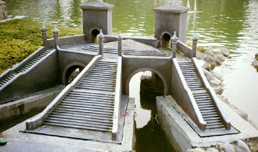 Comacchio - Treppe