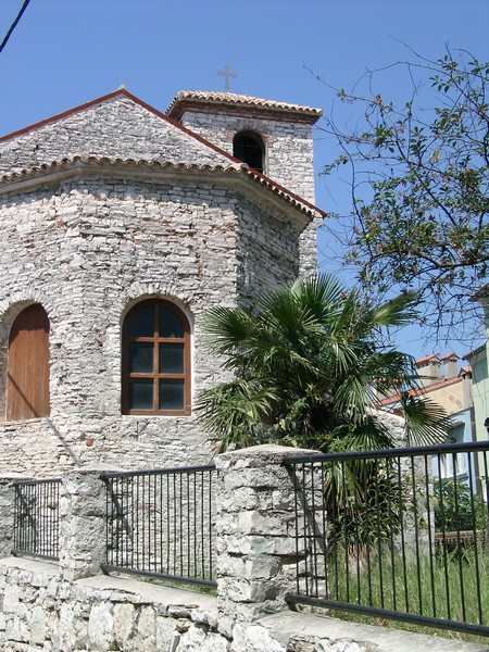 Pula 2004