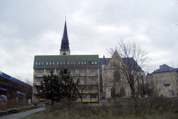 Halle, Kirche an der Hochstrae 5.12.08